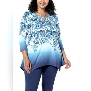 One World Crisscross Neckline Floral Blue Ombré Stud Accents Tunic Small NWT